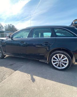 RICAMBI AUTO AUDI A4 B8 anno 2010