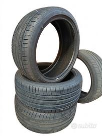 4 pneumatici estivi: 2 CEAT e 2 DUNLOP