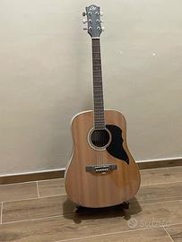 Chitarra acustica + supporto in legno + custodia