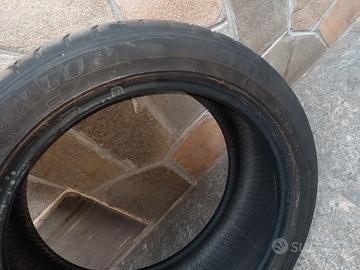 2 pneumatici Dunlop 225/45/17