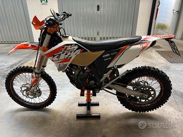 KTM 250 EXC-F Factory a Carburatore 4 tempi
