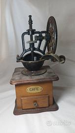 macina caffè a manovella vintage