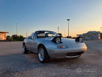 Mazda MX-5 NA Silver Limited