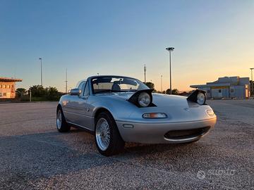 Mazda MX-5 NA Silver Limited