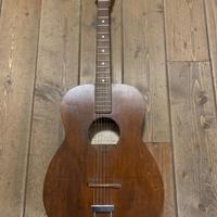 Chitarra acustica Crucianelli