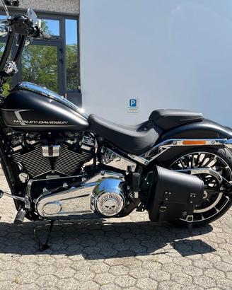 Harley-davidson Softail Breakout 117