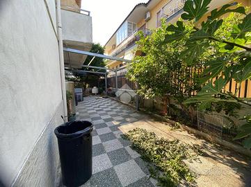 PORZIONE DI BIFAMILIARE A CALVIZZANO