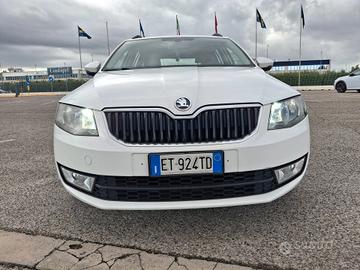 Skoda Octavia 1.6 TDI CR 105 CV.*NAVIGATORE*
