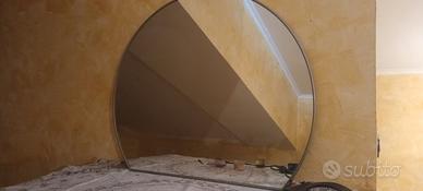 Grande specchio semicircolare