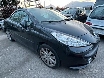 Peugeot 207 1.6 cabrio 2007 per pezzi di ricambio