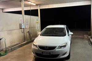 Opel Astra 1.7 Diesel 2012 156.00km