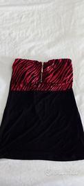 top nero rosso senza spalline 