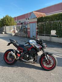 KAWASAKI Z 900 -