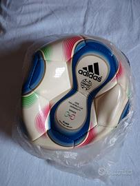 Pallone Adidas calcio