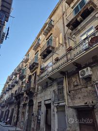 4 LOCALI A PALERMO
