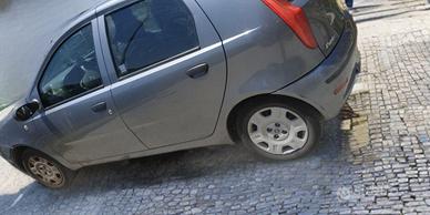 🚗 Fiat Punto 1.3 Multijet Diesel 2004 NEOPATENTAT