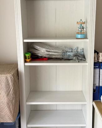 Libreria Brusali Ikea