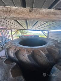 Gomme trattore 480/70 r34 e 380/70 r24