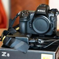 Nikon Z8 corpo, 5 mesi - in garanzia con scatola