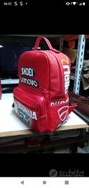 zaino rosso in pelle 
