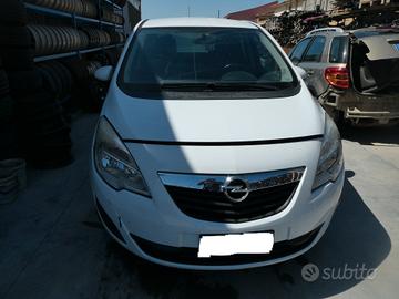 Ricambi usati per OPEL MERIVA 1.3 CDTI 2010