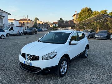 Nissan Qashqai 2.0 dCi DPF 4WD aut. n-tec