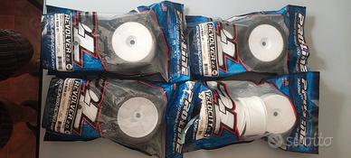 RUOTE E CERCHI PROLINE TRUGGY 1:8 – NUOVI