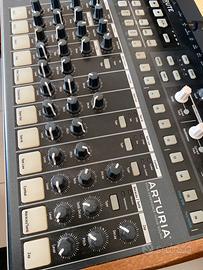 Arturia Drumbrute