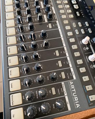 Arturia Drumbrute