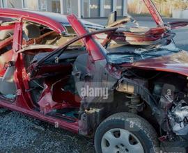 Auto incidentata o fusa