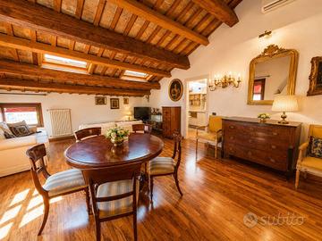 Appartamento di 130 m² con 4 locali a Ferrara