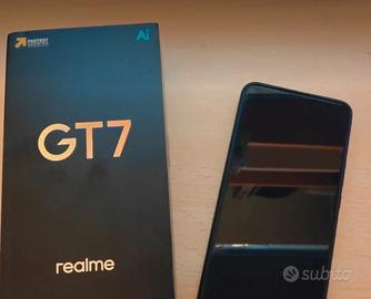 Realme GT7  12/512 GB usato 1 mese in garanzia 