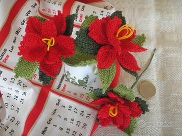 Vari oggettini natalizi ad uncinetto in cotone