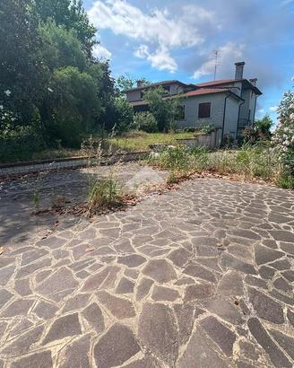 VILLA SINGOLA A SAN GIORGIO BIGARELLO