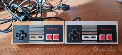 coppia di controller Nintendo nes