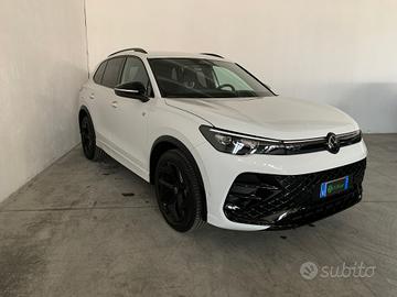 Volkswagen Tiguan R-Line eTSI GARANZIA UFFICIALE 2