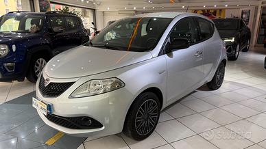 Lancia Ypsilon 1.0 FireFly 5 porte S&S Hybrid Ecoc