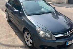 Opel astra gtc diesel anno 2009