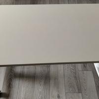 Tavolo multifunzione ribaltabile