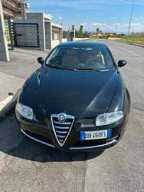 Alfa Romeo GT 1.8 Distinctive