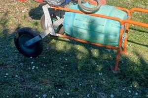 Motopompa  irroratrice agricola completa.