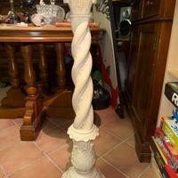 Colonna decorativa stile classico in resina