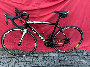bicicletta da corsa marca SCOTT CR1