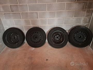 Cerchi in Ferro Golf VI, 15 pollici  5 attacchi