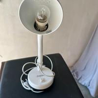 LAMPADA PIEGHEVOLE DA COMODINO DI COLOR BIANCO