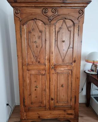ARMADIO ANTICO