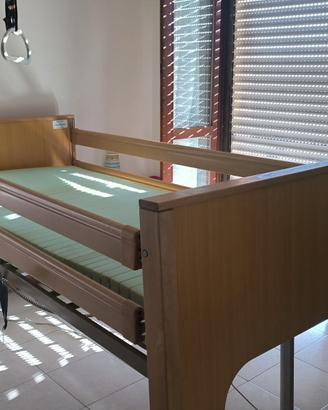 Letto ospedaliero elettrico