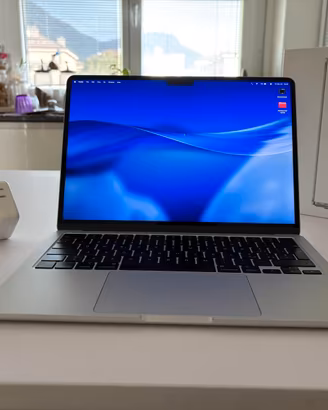 Macbook Air 13" M2 8/512