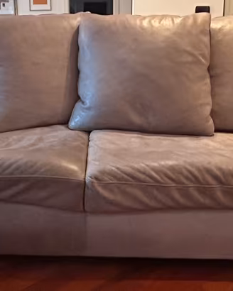 Divano Frau in pelle Century