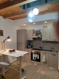 Delizioso loft su due piani
